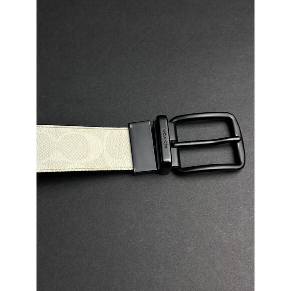 Coach Men's Monogram Logo Reversible Belt white/black Signature Canvas 48” - Picture 2 of 7